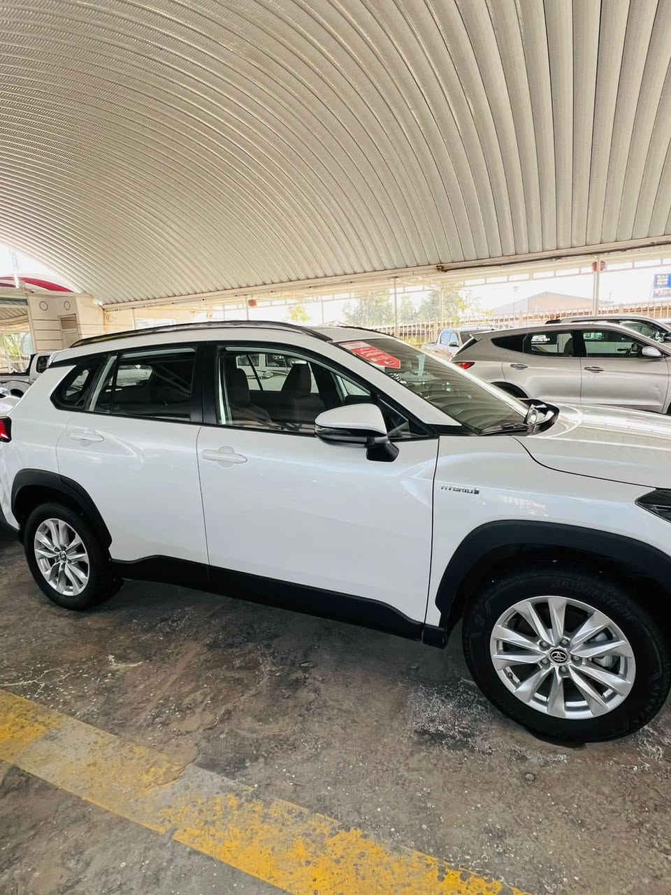 السلام عليكم كروز ياباني هايبرد 2024 رقم بغداد ماشيه 11الف أخت الزيرو كفاله عامه مكاني كربلاء السعر 225 وبيه مجال ***********
