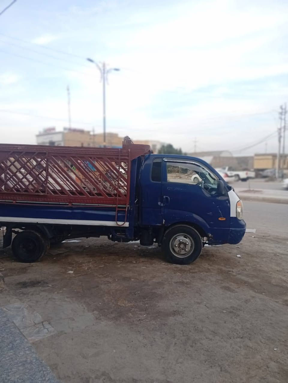 كيا بنكو ادوات ادوات 
مكينه مسكر 
السعر 48
شاصي مكصوص ذي قار سوك الشيوخ 
***********
