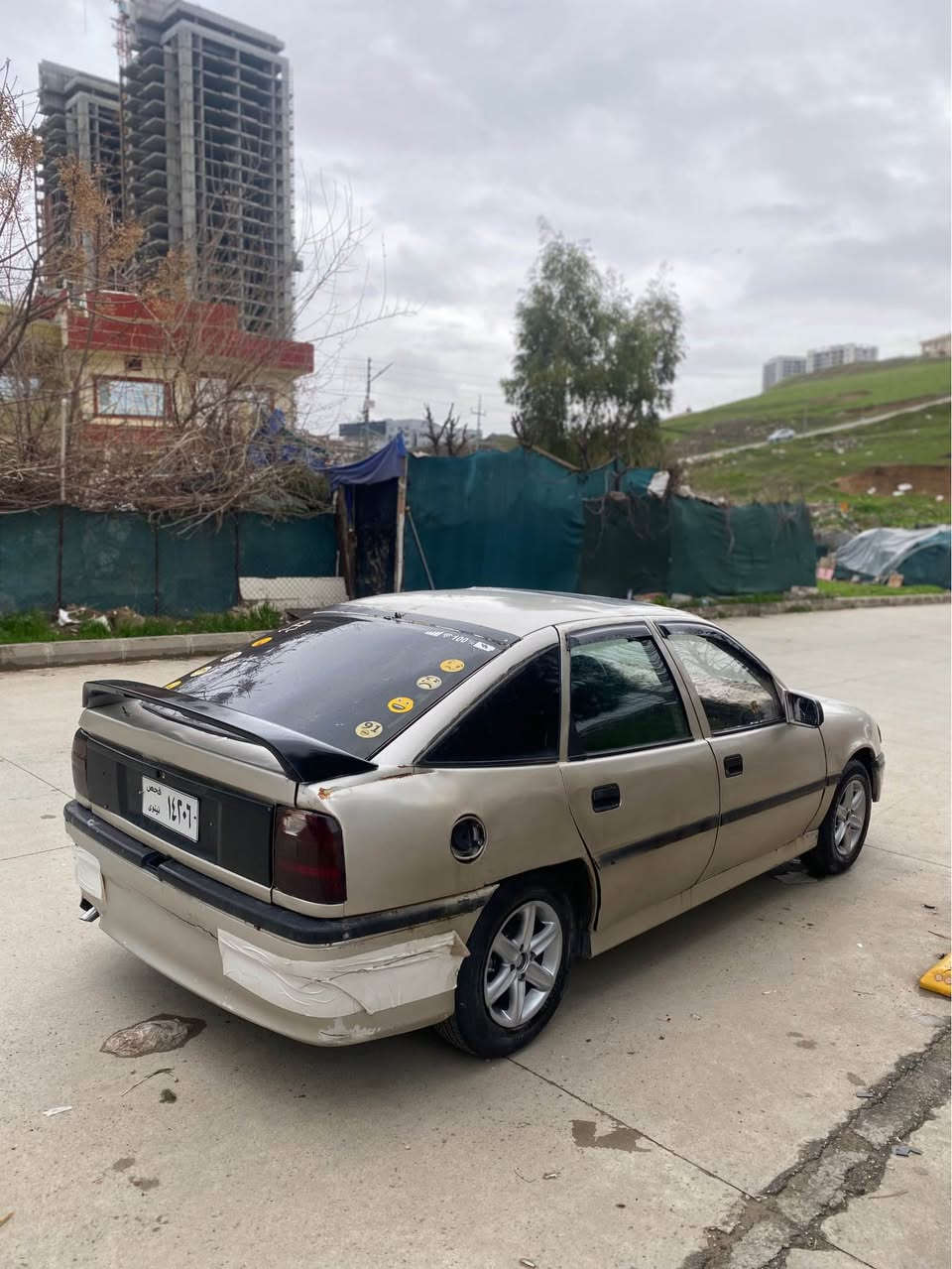 بەناوی خوای گەورە بۆ فرۆشت نوو گۆرینەوە ❤️ئۆپڵ ڤیکترا مۆدێل ١٩٩٣ سلەیتە سەیارەکە بەس ماشەلەی ئەوێت مەکینە ٢٠ گێر و مەکینە و ئەنفلۆی ئەوروپی لۆک هەلمی دەمی نییە مەکینەی کامل کارەبای بەشەرت پێشو دوای داگیراوە بێتەقەو رەقە تەر جیل و مکەبەرە و لەیت و فلجە و گەرمی بەشەرت هەمووی ئیش ئەکات دەعموو لێدراوی و رزیوی نییە جوار تایەو ویلی لۆکم بۆ بەستووە داژ بڵ و بەرگەدرگای لۆک بەس ماشەلەی ئەوێت کامل مەسرەفم کردووە دینارێک مەسرەفی تیانییە سەیارەکە بەمانای کەلیمە ماڵی دۆستە سعری تەنها ١٤ گەلە پارەی ماتۆرێکە لەسلێمانیم *********** ڤایبەر و واتساپی لەسەرە ……لەخزمەت هەموو لەیەک دام ❤️ السليمانية, العراق
