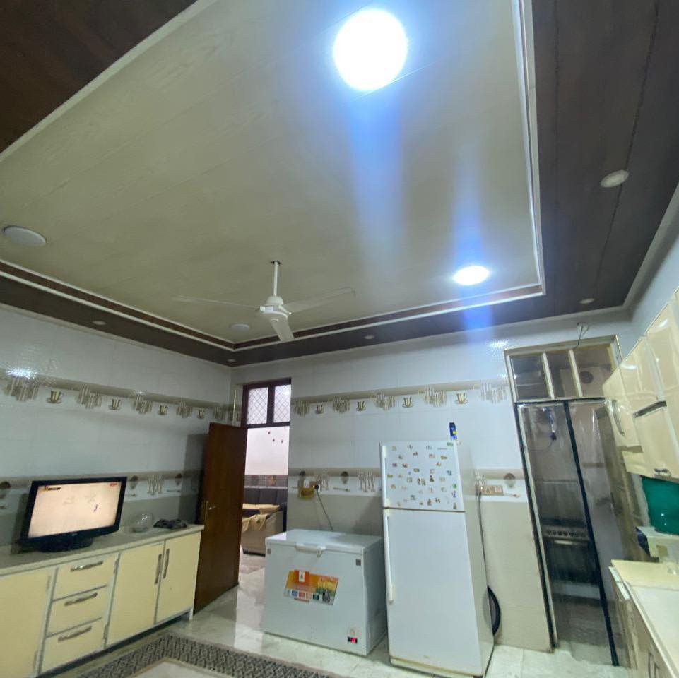 ✅ #دار_للبيع ___طابو ملك صرف✅

🏗️📍المــــــــوقع// شارع 80__محيزم 4__قرب الملعب الخماسي 

✏️المســـــاحة//200متر ركن (واجه 20✖️نزال10)

⭕️⭕️عرض الشارع 20متر _يطل ع ساحة

🧱🧱طـــابق الأول // يحتوي ع (غرفتين نوم 🛌 ➕مطبخ حار بارد➕هول➕ صالة➕ مجمعات صحية عدد 2➕كراج سيارة 🚙 ➕حديقة
🧱🧱طابق الثاني//غرفتين نوم  ➕مجمع صحي ➕هول

 🏫📚نستقبل جميع عروض البيع و ترويجها بإعلانات ممولة 
      للمزيد من التفاصيل الاتصال او المراسلة خاص 

حسين السعيدي ***********_ ***********
حجي حسن السعيدي ***********          
علي السعيدي ***********_ ***********

 📍موقع المكتب  📌 الحله - حي الامام علي(ع)_قرب المول الجديد _مقابل مجمع الوافي
