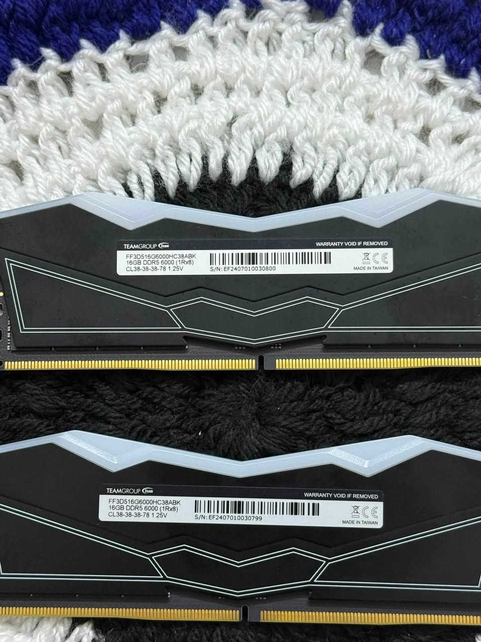 السلام عليكم
قطع رام للبيع:
Tforce 32gb 16x2 ddr5 6000Mhz
السعر:٥٠٠ بيهن مجال بسيط


**إذا كنت صاحب هذا الإعلان وتريد حذفه لأي سبب، رجاءا أرسل رسالة إلى الدعم الفني**