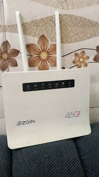 راوترات للبيع شغالات كلهم ٠٧٧٦٥٧٩١١٤٩