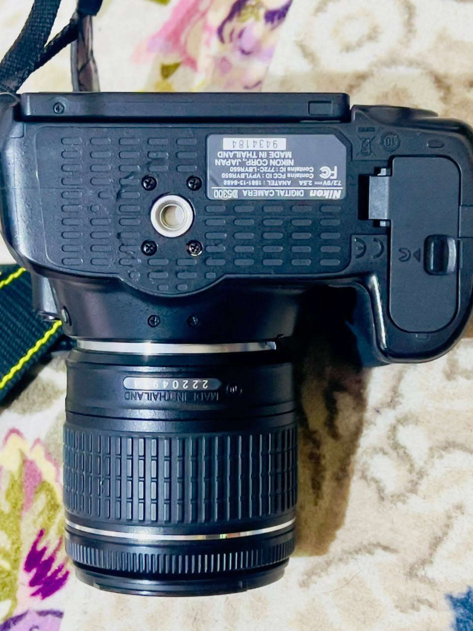كامره نيكون 5300 جديده بالكارتون
اخذتها جديده قبل فترة وما ستخدمتها
نضيفه كلش نفس ما موضح بالصور
وياها رامين 32 و64
وبطاريه وشاحنه وجنطه وحزام كتف
وكيبل ناقل صور .

اريدها 400 وبيها مجال قليل
مكاني الناصرية مركز ماعندي توصيل
الاستفسار خاص او واتساب ***********
