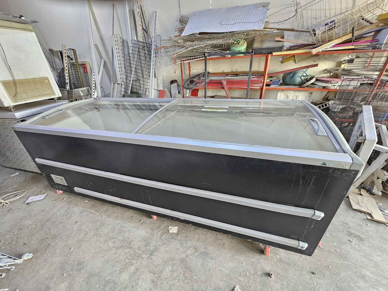 براد  ومجمده  لبيع  عنوان  كركوك ***********
