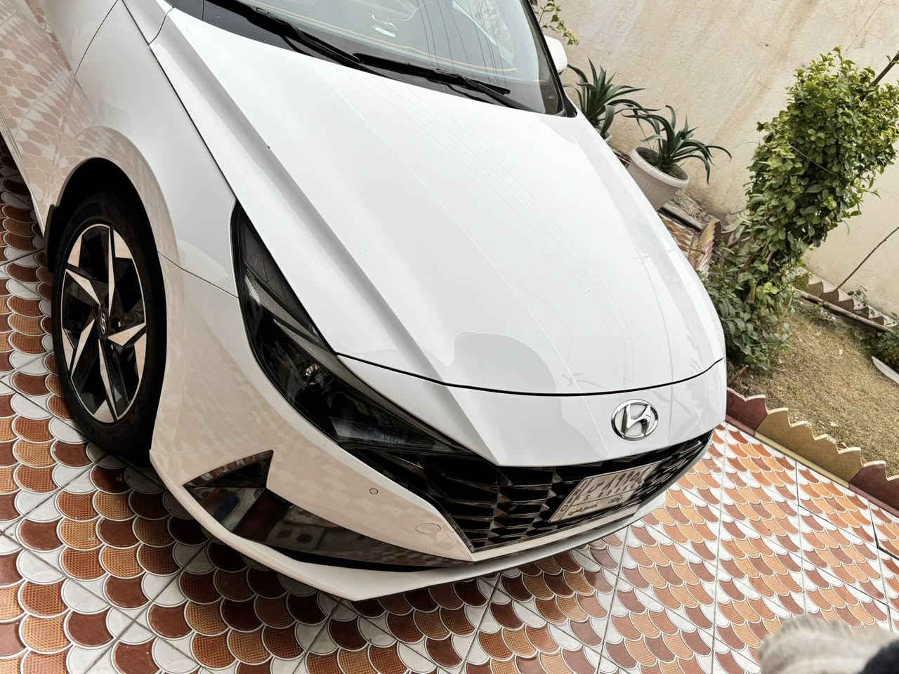 سلام عليكم النتره 2022 
سياره بسمي رقم بغداد 
سياره فول كفاله  ماعده 
ضربه بل صندوك خفيفه 
1 تحكم ستيرن 
2مري شفط
3 حساس امامي خلفي 
4 سياره ماشيه42الف 
5 سياره مكينه 2000 
6 سياره فتحه

مكان سياره بغداد لشعله 
وهاذ رقم صاحب سياره ايي ستفسار نتصل عليه 
رقم ***********
