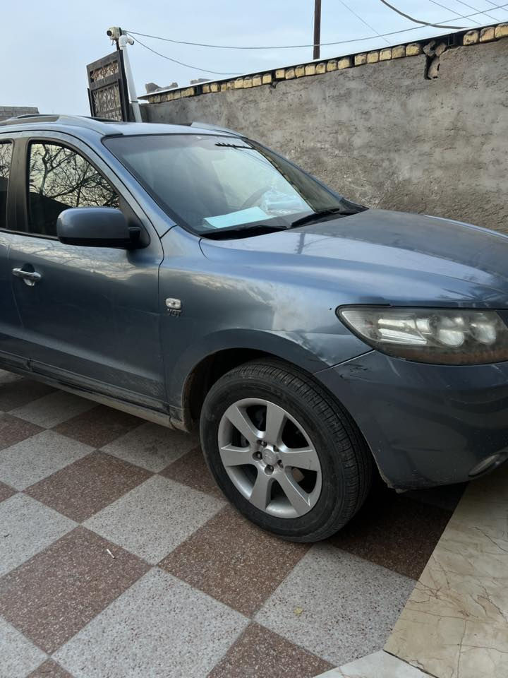 سنتافي ادوات مديل2008 مكينه كاز  متومه سنويه ورقم شمالي تستلم حصه من اي محطة سياره جاهزه مكينه وكير جدد خير من الله من كلشي تبريد تدفئه كشنات جلد بلاد كلشي شغال بيها نضيفه كلش ويل18الحجم المرغوب حدادية جديدة تحكم استيرن وتايرات جدد مكاني بصرة مامتواجد عالفيس
السعر 50ورقة 
رقم الهاتف***********
