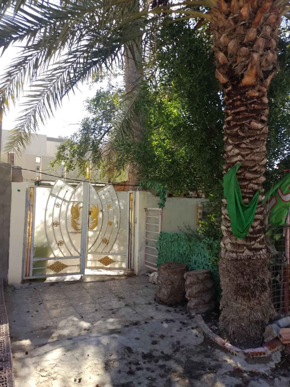 بيت للبيع طابو صرف مساحه 200 الشعب نهايت حي اور للاستفسار على الرقم ***********
