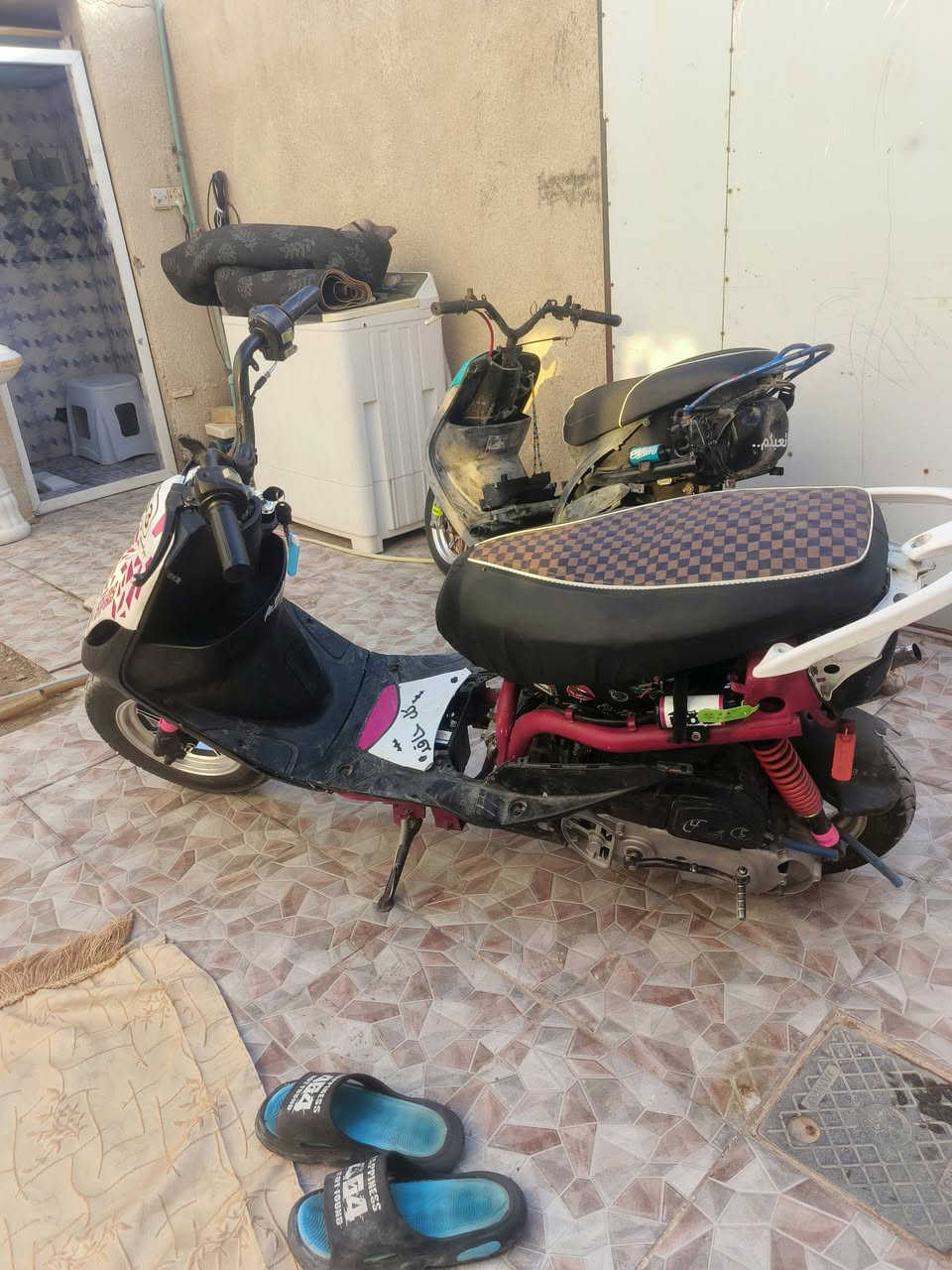 ماكس عدله
للبيع مال لعب بوشه 55 

كدامك شوفت عينك تعمير الدراجه 

السعر 550 وبي مجال قليل حك لجيه 

العنوان بصره شط العرب التنومه 

واتساب ***********
