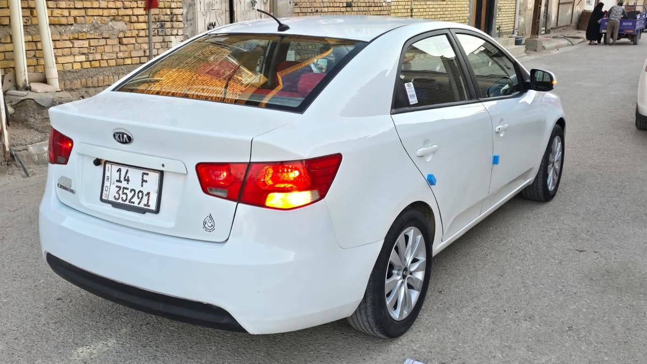 السلام عليكم ورحمة الله وبركاته
اللهم صل على محمد وآل محمد 

كيا سيراتو موديل 2013

 خليجي رقم بصرة الدولي تحويل مباشر سنوية جديدة لغاية 2030

السيارة مكفولة كفالة عامة ضربة وصبغ وتبديل وفتح وخياس 

محرك 1600 دوش شرط مامفتوح كير شرط الفحص 

حدادية 100\100 سيارة جديدة وجاهزة 

مواصفات السيارة إشارة بالمراية تحكم ستيرن كامرة تبريد ثلج تدفهه شغالة 5 ويل كب اصلي بلاجكتور دواخل لونين وباقي المواصفات المعروفة 

مكان السيارة الناصرية قرب كراج بغداد السعر {104} 

للإتصال{***********} وتساب  للاتصال  ( *********** )
