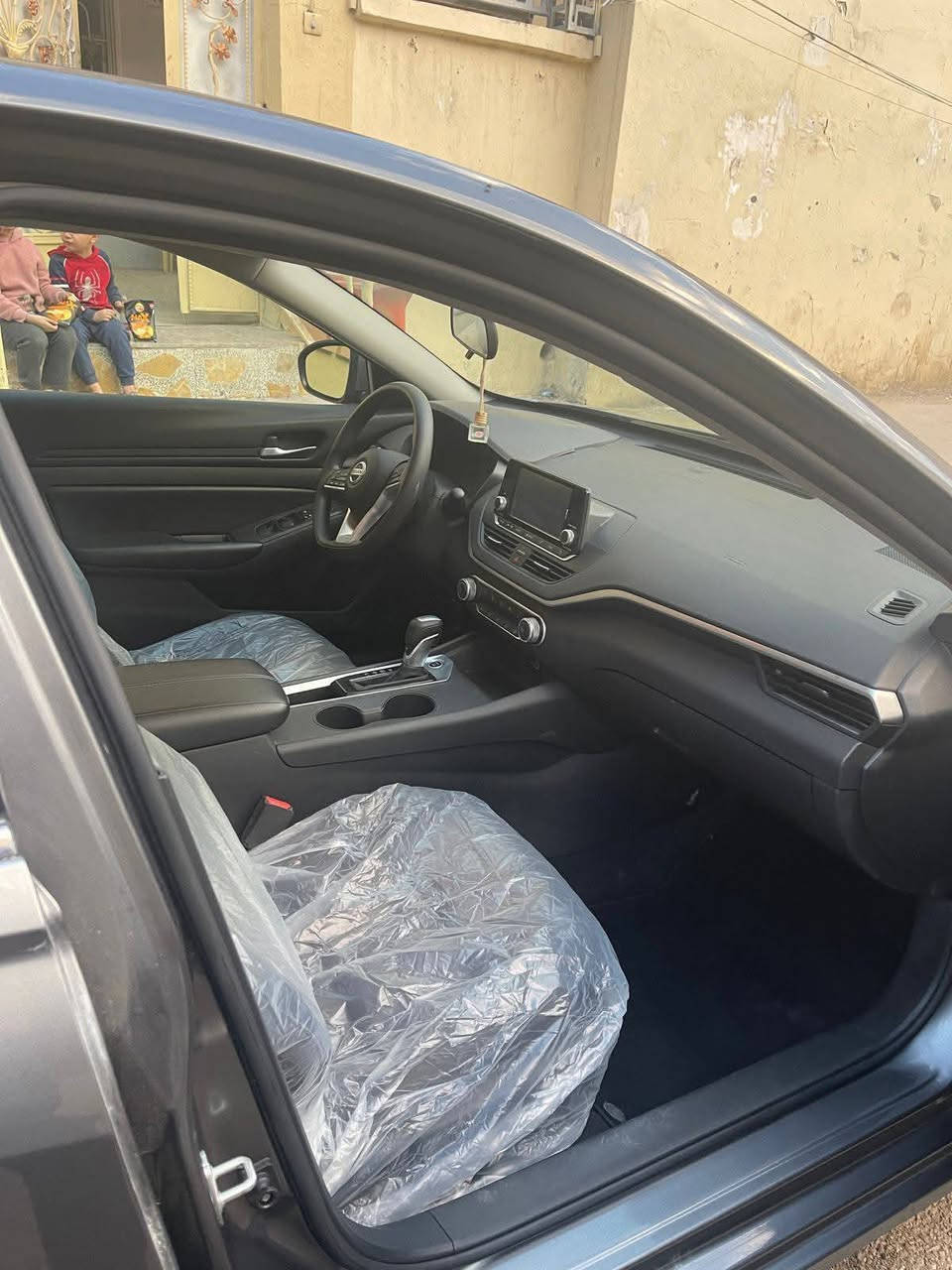 سلام عليكم نيسان التيما موديل 22معوقين كتاب الفحص بل منشور السعر 140 وبيه مجال بيع او امراوس كيه فورتي  ماشيه 30  الاستفسار  ***********
