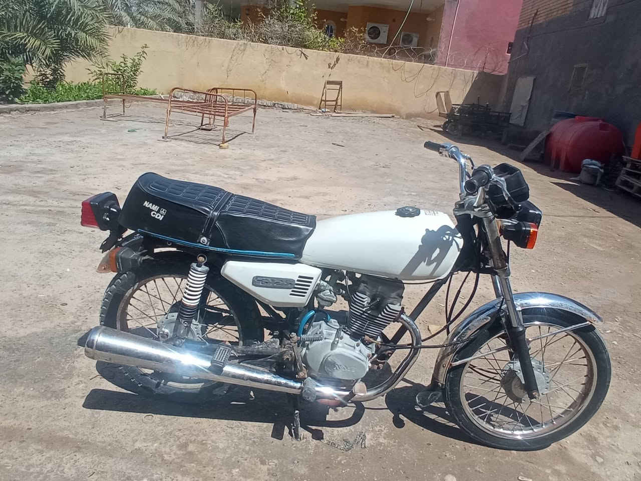 السلام عليكم دراجه نامه موديل  ١٧  اوراق كامله بسمي دراجه  عوزهاا صينيه وسله    مكان قضاء المدينه


**إذا كنت صاحب هذا الإعلان وتريد حذفه لأي سبب، رجاءا أرسل رسالة إلى الدعم الفني**