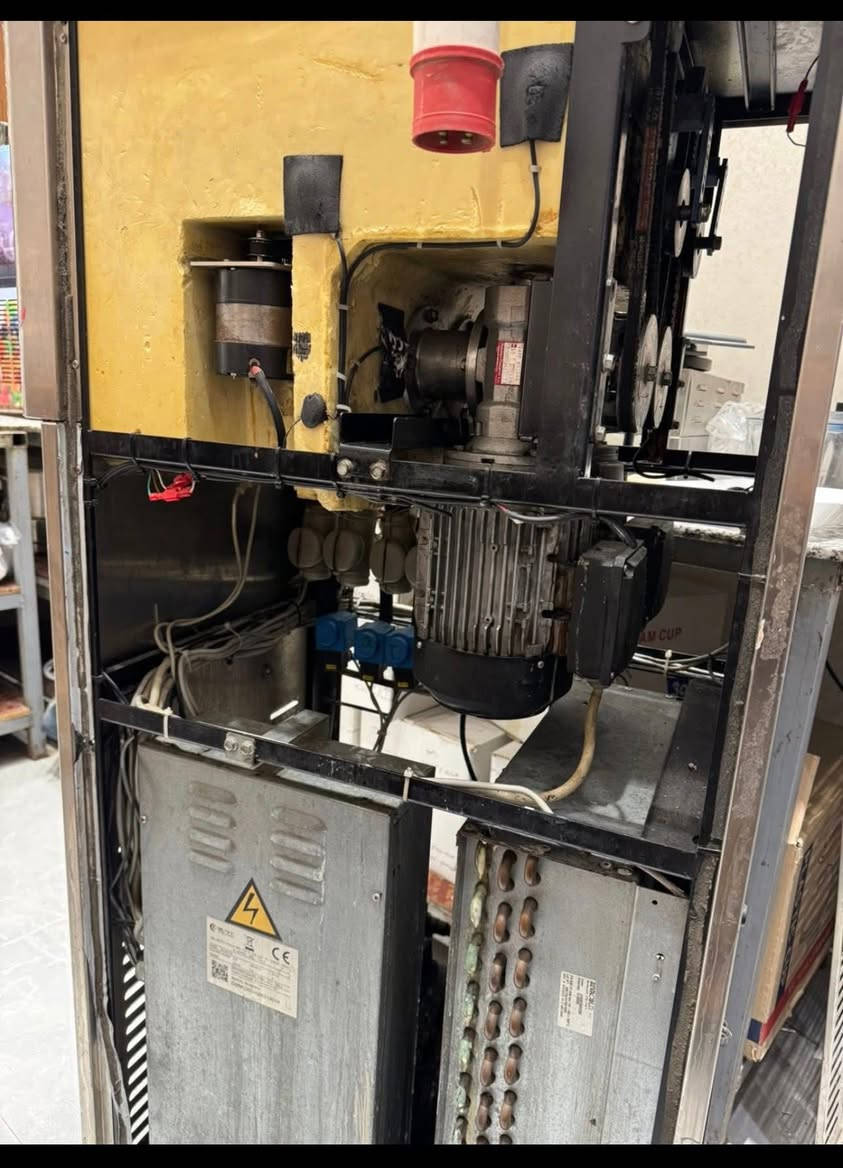 ماكنه سوفت ايطالي
ماكنة انتاجيه ايطالي 
عارضه نظافه ٩٠٪؜
ماكنة ازبري هوسك عدد ٢ 
للأستفسار ع الخاص
مكان البصره


**إذا كنت صاحب هذا الإعلان وتريد حذفه لأي سبب، رجاءا أرسل رسالة إلى الدعم الفني**