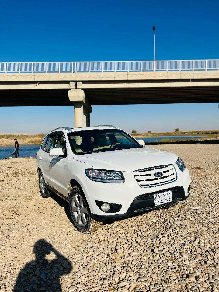 السلام عليكم ورحمة الله وبركاته للبيع سنتافي 12فول واحد على واحد محرك كصه كير شرط توياير صدر 80/100 كهربائيات تبريد فتحه سقف تحكمات كل شرط سيارة مامتعوبه شرط احله من الصوره حادث بين البوب جلخ بلرصيف  والسونار موجود بلصوره الجاملق الخلفي بي معجود اوصبق السنويه صاقطه صار سنه شرط التحويل السعر المطلوب138بيها مجال الف الهلا بلگرايب***********
