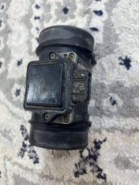 مرسيدس • ام عيون • ٢ قطع