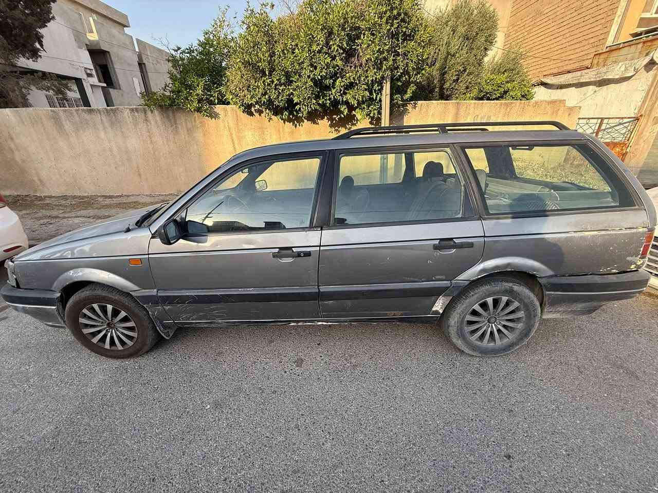 للبيع 
باسات موديل1991
محرك20
كير محرك شرط 
تبريد بس ناقص غاز
سياره مال بيت
سياره بدون صبغ بس بارد جاملغ الورا ولقدام 
طخم تيرات جديده 
رقم نينوى مسطره مكان سياره ايسر حي زهور
تحويل ثاني يوم
سعر37ورقه وبيه مجال بسيط
التواصل ع رقم او واتساب
***********

