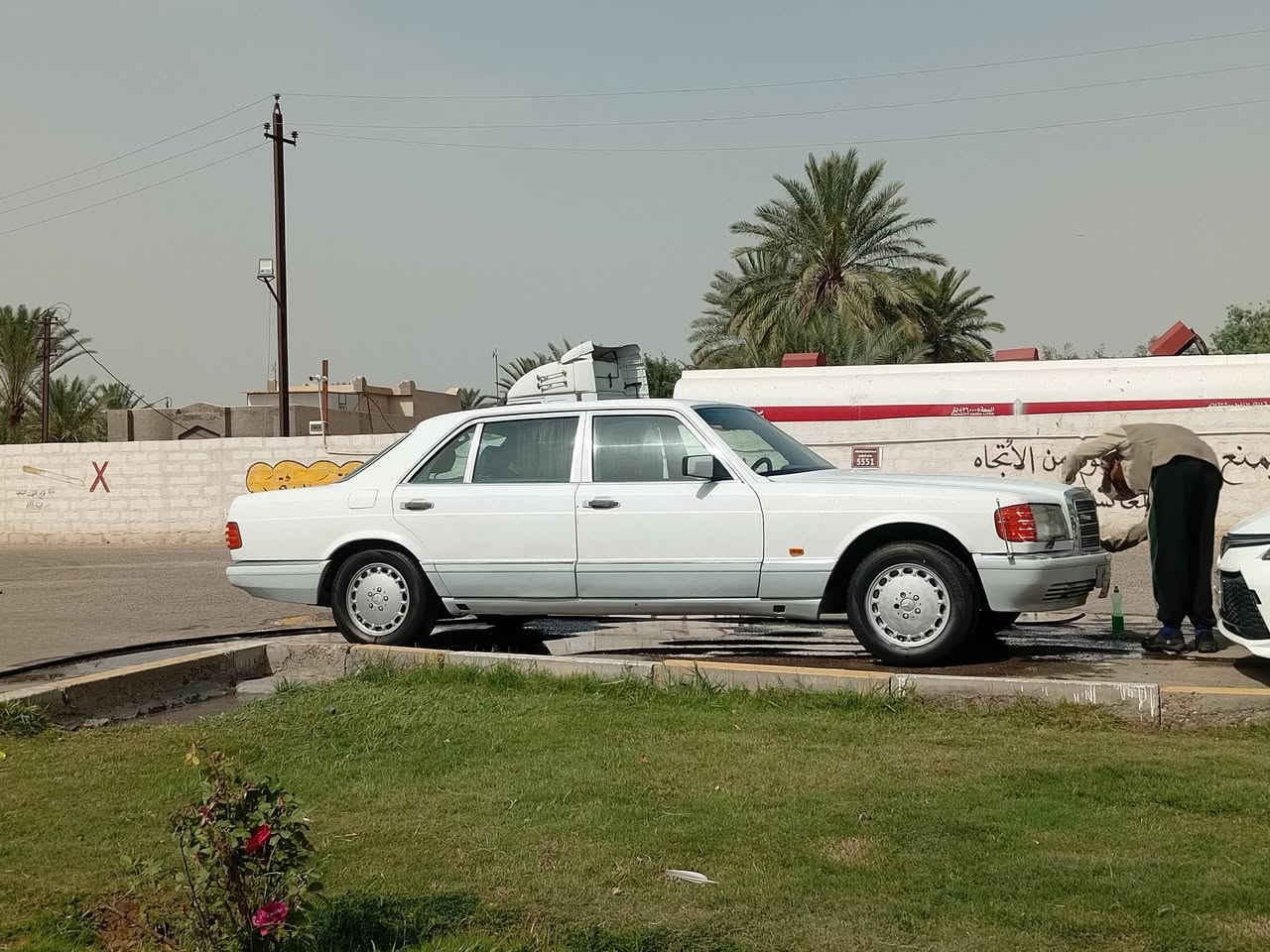 سلام عليكم للبيع مارسدس جانبو موديل1991 رقم مميز سعر 65$ عنوان بغداد مصبوغه عام مكينه بلاد مكينه وكبر حاويه جدد ***********
