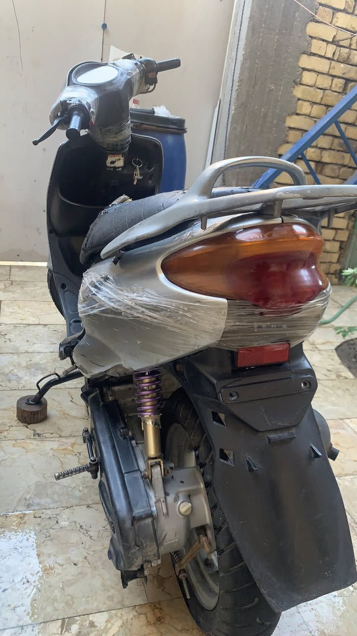 سلام عليكم دراجه لبيع اگزاز حلوه مكينتها ناعمه وخرسه   كلشي شغال بيها بس عوزها باتري  # ##ودراجه منغولي   لبيع نضيفه  مكيتنها ناعمه كلشي شغال بيها سلف هندر  لايت حلوه # السعر مناسب  راسلني خاص وتدلل هاذا رقمي ومكاني حي العسكري  ***********
