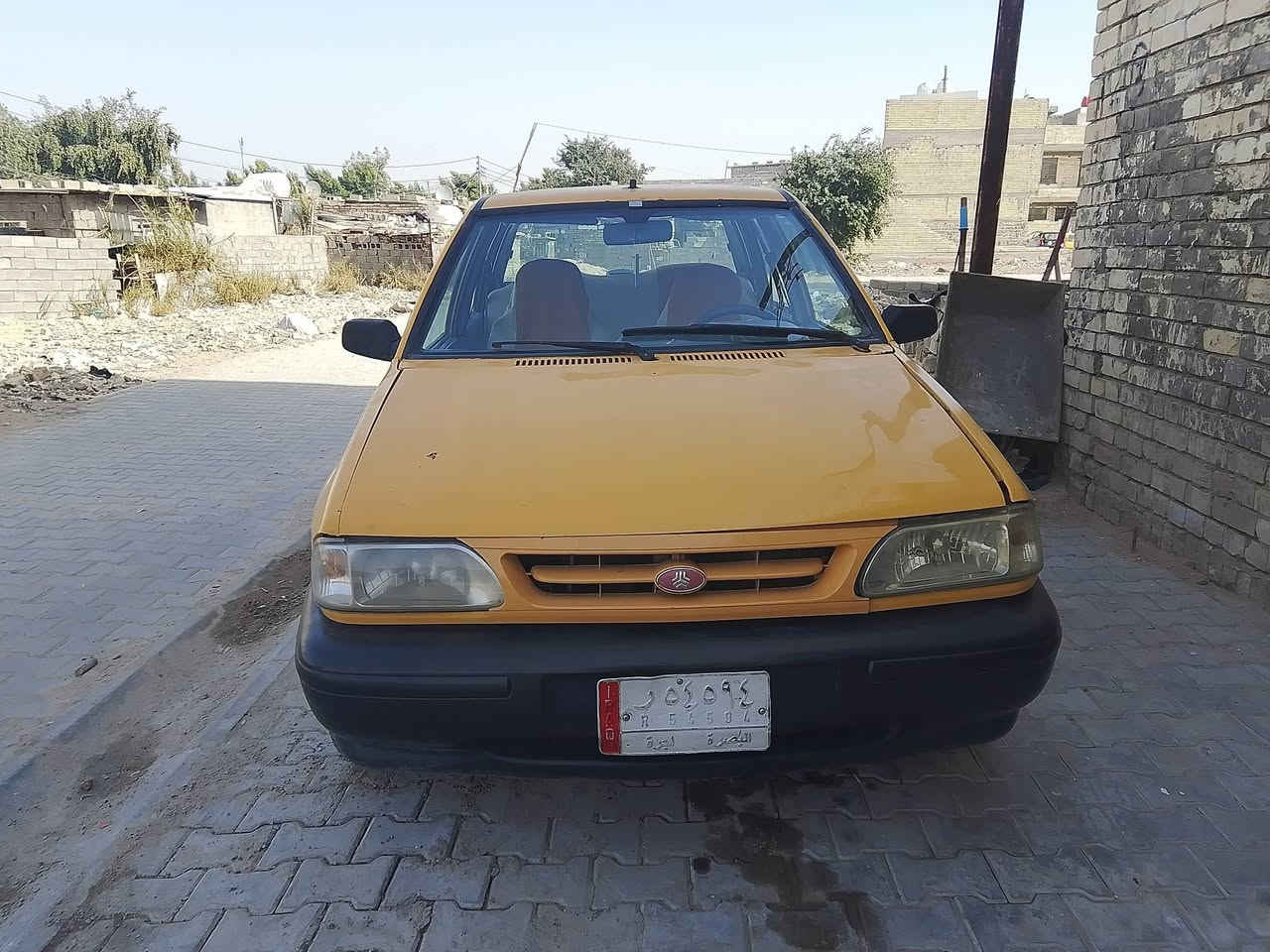 السلام عليكم سايبه للبيع موديل 14 كير ومحرك مكفولات السياره متعوب عليها لهيئه 200والغرامه 100  رقمه بصره سنويته ضائعه السعر 15 ورقه وبيها مجال رقم الهاتف ***********
