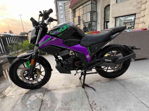 9ميجا

نظيفه مرقمه باسم صاحب شركة تحب احولها باسمي وتاخذها او تحولها من صاحب شركة ماشيه 9000 موديل 2023 كلش كلش نظيفه 
*********** 
رايدها ب2250000
سنويه موجوده عنوان بغداد المنصور بغداد
