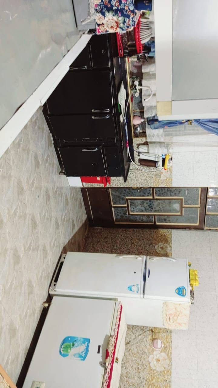 سلام عليكم بيت للبيع حي الأرامل أول فرع مساحة البيت 200 متر الواجهة 13 ونص نزال 15  استفسار والسعر  خاص 
‏رقم الاستفسار ***********
