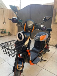 دراجه x900 خمس بطاريات سرعه105 ملف 2000 سعر 450 عنون بغداد 07840260041