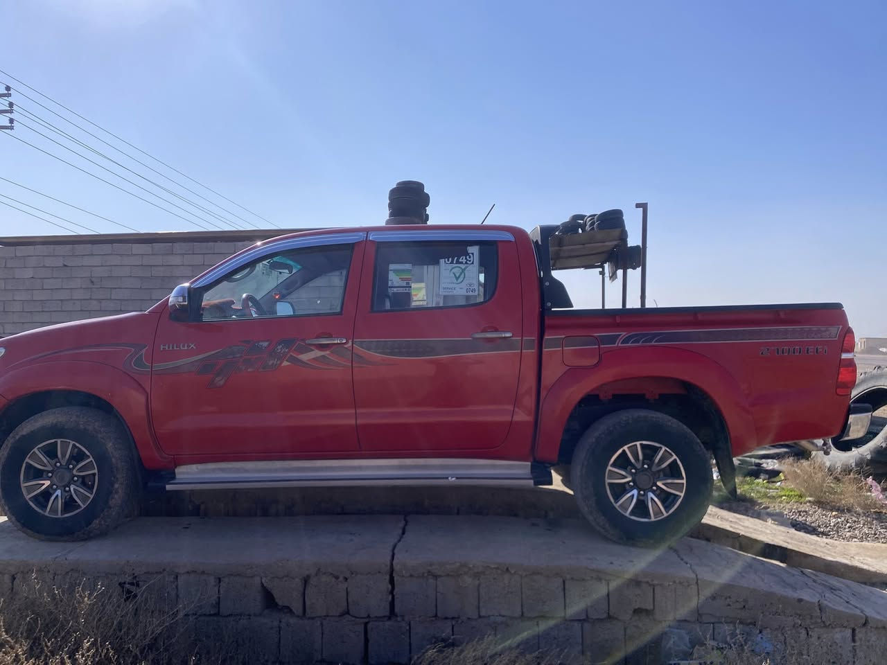 سلام عليكم هايلوكس موديل 2013مكفوله كفاله عامه كير عادي مكان ديالى خالص سعر قفل من اخير 185قفل تحويل مباشر ***********
