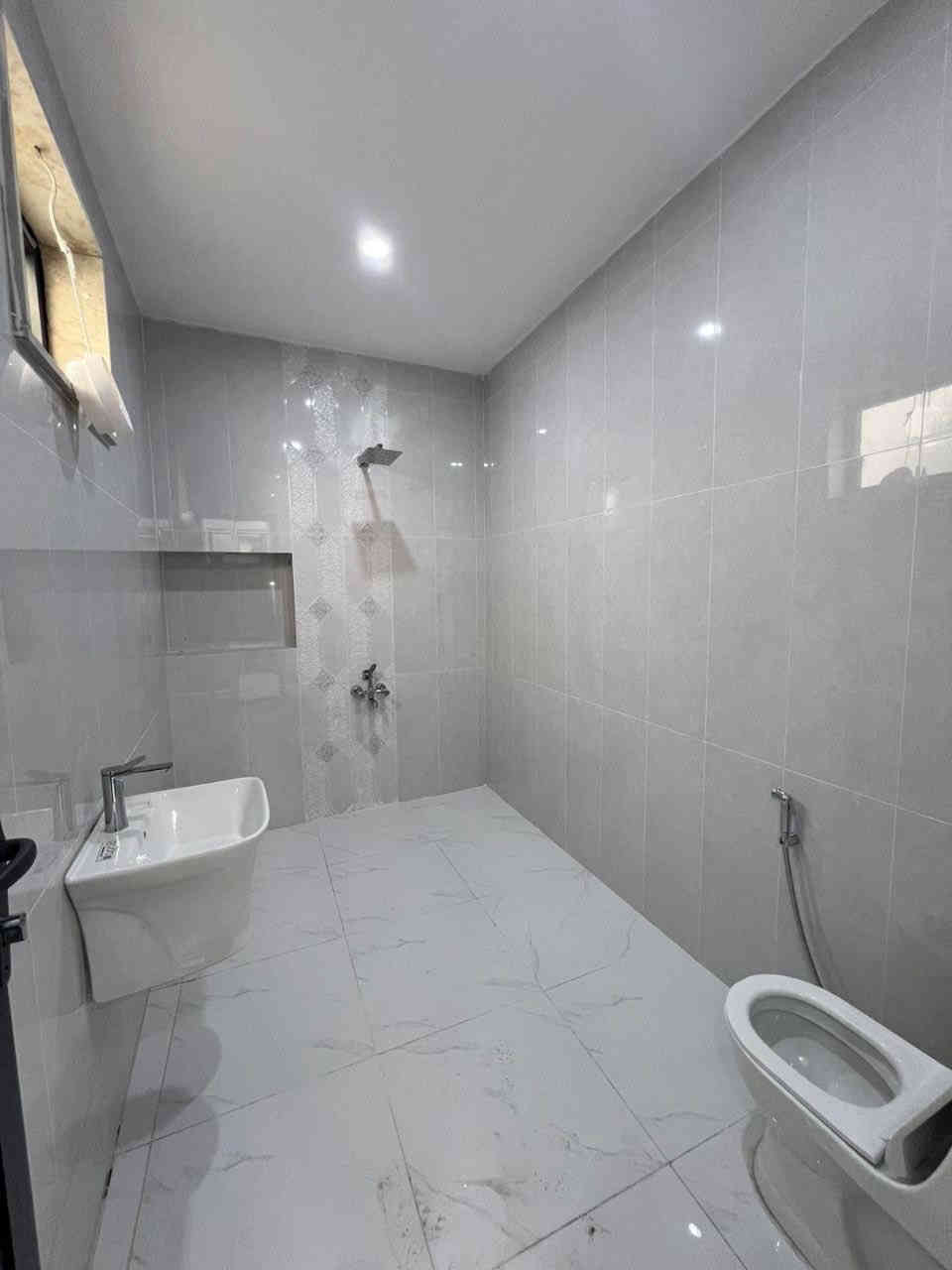 #عقارات_ابو_وسام 
🔸سند طابو يتسجل بإسم اي عراقي
📍أربيل-بيت للبيع حي 99زانكوو قرب طابو٢ شارع 100M   
➖مساحة 150M طابقين 
يتكون⤵️
➖4غرف نوم 
➖استقبال-صاله-مطبخ-مجموعه صحيات-كراج
_______

للاستفسار والاتص☎️

📲0772 319 3379

📲0787 503 3426
#عثمان_للعقارات 

#عقارات_اربيل #شقق_للبيع_اربيل #بيو_لبيع_اربيل  #فلل_للبيع_اربيل #مجمعات_سكنية_اربيل
 #عقارات_كردستان  
#استثمار_عقاري_اربيل #عقارات_بغداد_سليمانية_اربيل  #عقارات_شمال_العراق
