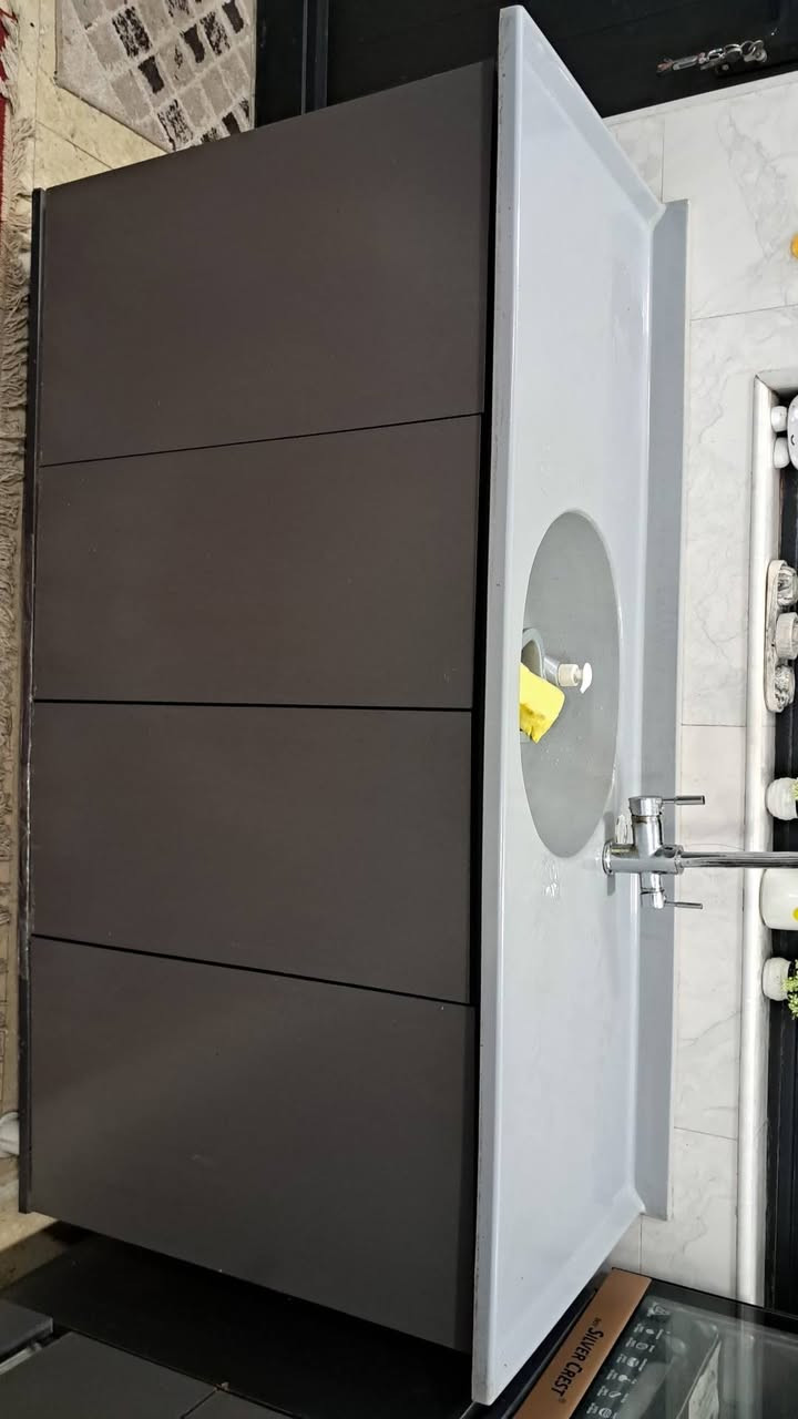 للبيع كاونتر ٣ قطع مترين المعرض ومترين السنك نضافته ٨٠/ ١٠٠  مع الاوفن  نضافه فول ٤٥٠ اي تفاصيل اجاوب على الخاص مكان الدوره


**إذا كنت صاحب هذا الإعلان وتريد حذفه لأي سبب، رجاءا أرسل رسالة إلى الدعم الفني**