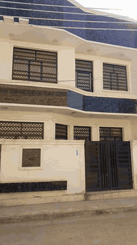 السلام عليكم 
مشتمل للايجار بمنطقه الدورة الرواد قرب مدرسه ذات النطاقين   مساحه 90 متر طابقين 
يحتوي الطابق الاول على صاله +مطبخ + غرفه نوم +خدمات 
الطابق الثاني غرفتين نوم + خدمات 
ايجار المشتمل 600 الف 
للاستفسار ***********
