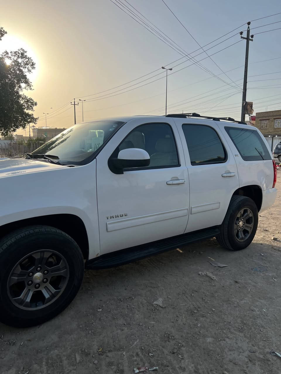 السلام عليكم
تاهو  12  LTZ خليجي وكاله الغانم 
السياره جديده وحلوه وما متعوبه
رقمها دهوك بأسمي 
للاستفسار اتصل او واتساب 
***********
