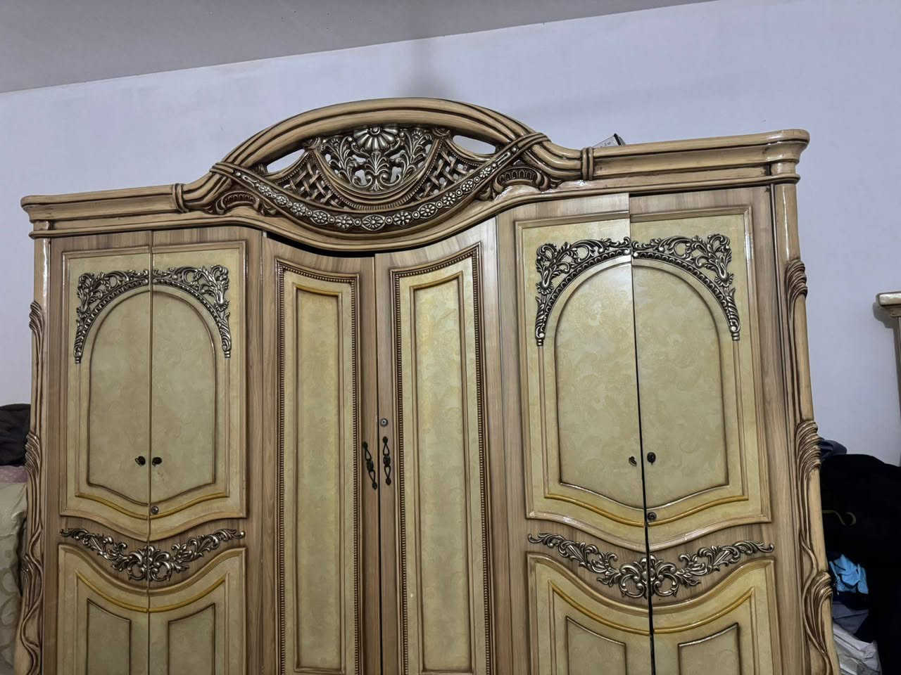 غرفه نوم ماليزيه للبيع اتصال  ع واتساب *********** بياع شهداء
