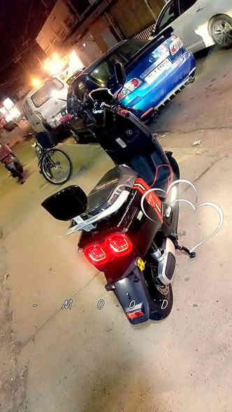 السلام عليكم الماطور للبيع ريان ✅غني عن التعريف الكل يعرف الريان مواصفاته فول ملاحضه؛ البطاريات فووول 
لايت زينون شرط ✅ ناصي و عالي 
 سويج عدد2 ✅
بصمه عدد2✅
نضام السرقه ✅
نضام بكR✅
نضام P✅
بريكات ماشالله بمكانهم ✅

بك لايت ✅وبعد بي مواصفات الماطور نضيف كبال العين السعر 800الف  وبي مجال ل
متواجد خاص وعل رقم بي واتساب ***********
