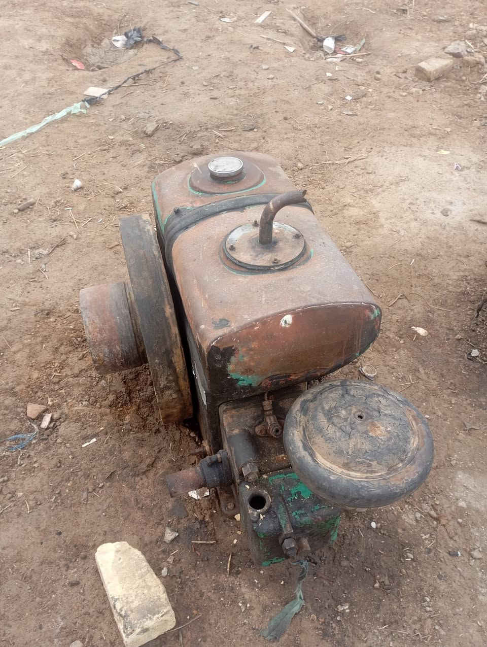 سلام عليكم مكاين ام 18 عدد 2 وخنازير 6ب6 شرط شغل وماطور ابو 10 سونت عنوان ذي قار  دوايه ستفسار على رقم ***********
