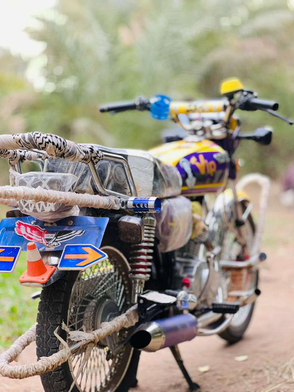 سلام عليكم تايكر 2025 للبيع دراجة احلة من الصور سعر 750 وبي مجال مكاني ديالئ قبل صيطرة غالبي جديدة الشط  الاتصال***********.
