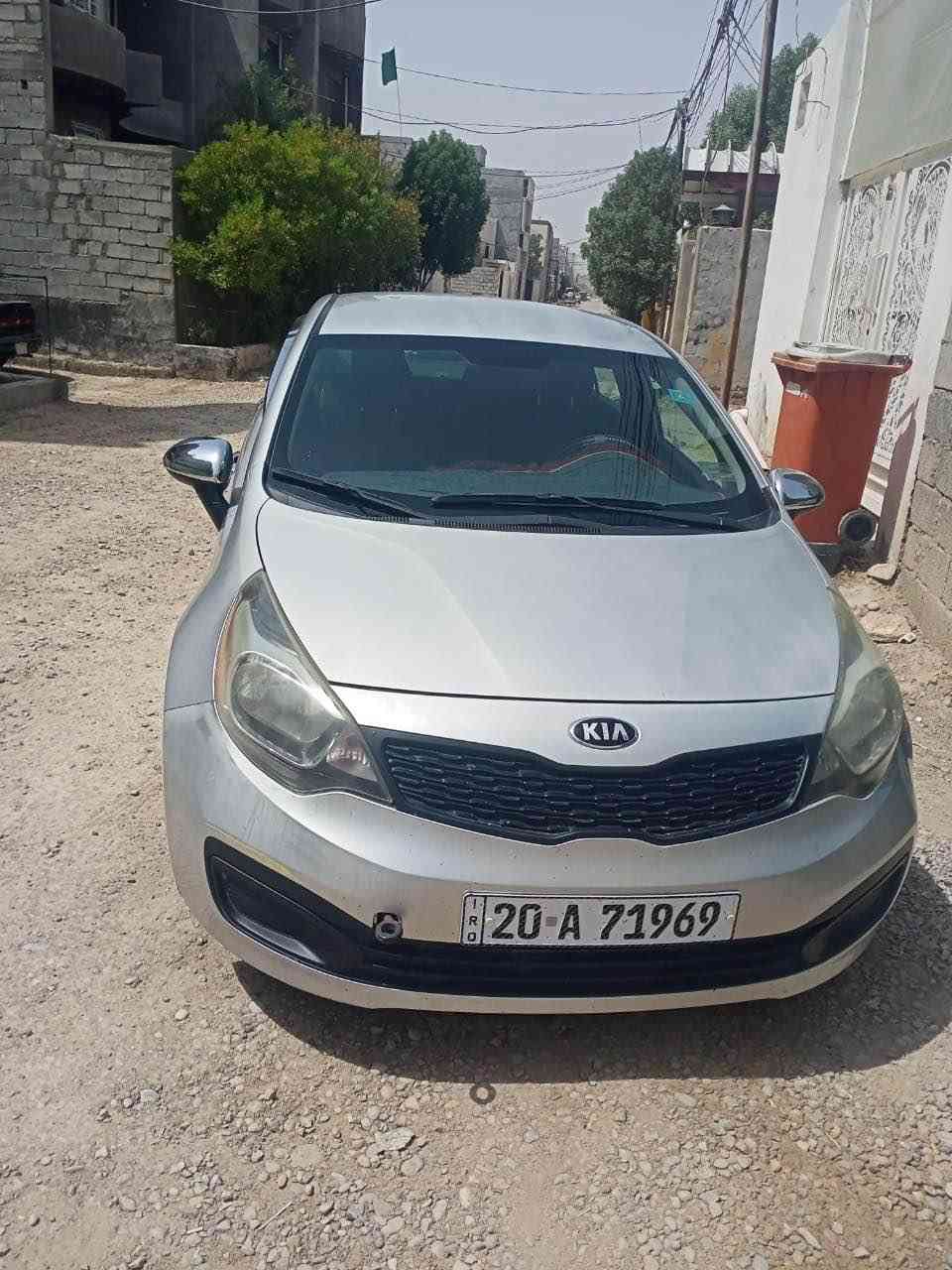 السلام عليكم كيه ريو 2014 سياره كلين بدون احادث بدون صبغ كير محرك تخم تاير صدر جديد رقم وهزه وسنويه جديده بأسمي شرط التحويل سعر 87 وبيهه محال بصيط  مكان السياره ديالى بعقوبه 
*********** بعقوبة, ديالى
