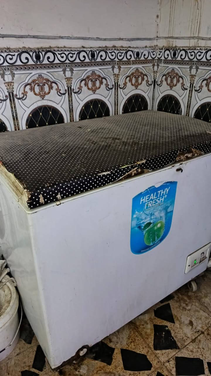 السلام عليكم
غراض بيت للبيع
***********
