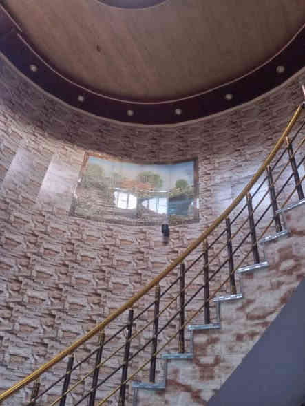 الدار للبيع طابقين طابو صرف مساحه 200م درجه اولى 
الموقع طويريج حي العسكري بشارع اسواق نظوري 
السعر ب 155 مع المجال 
للاستفسار ***********
