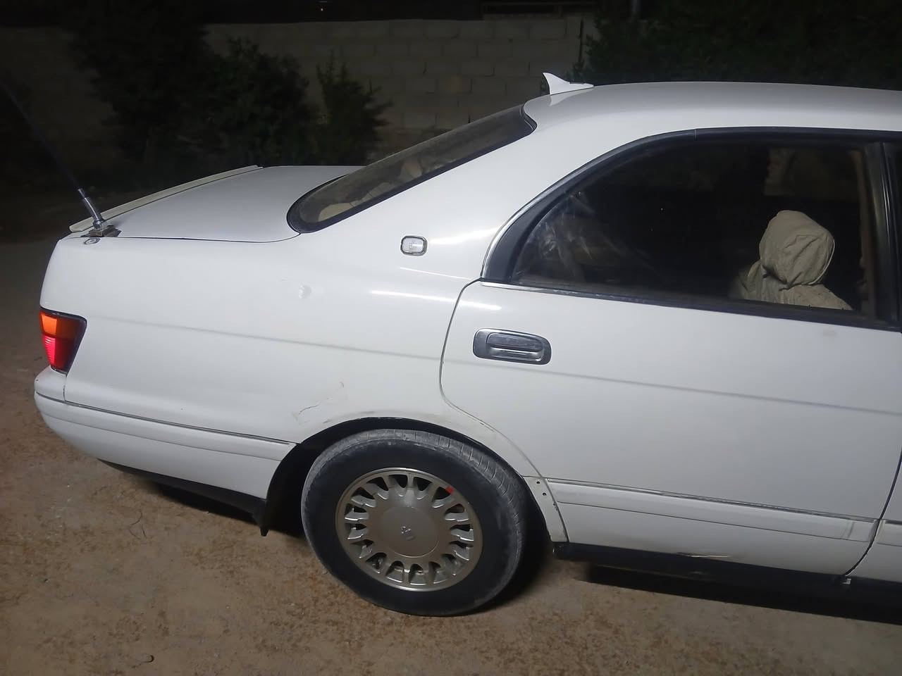 سلام عليكم سياره بطه موديل  .. 95 رقم دياله انكليزي سايره كير محرك كصه نقل جثه اصوليات مكفوله كفاله عامه    ... السعر 53 بيها مجال .. مكان السياره النجف طريق كربلا نجف عامود 167 يا علي  . رقم .***********
