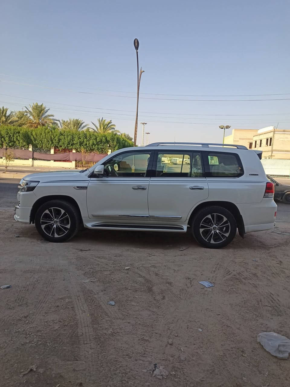 لاندكروز2020
شركه ساز فول مواصفات مكفوله كفاله عامه 

فول مواصفات 2020ميحتاج اذكرهن 

ماشيه عداد 117 حقيقي رقم بغداد باسمي السعر 57 الف

للاستفسار ***********

مكاني كربلاء
