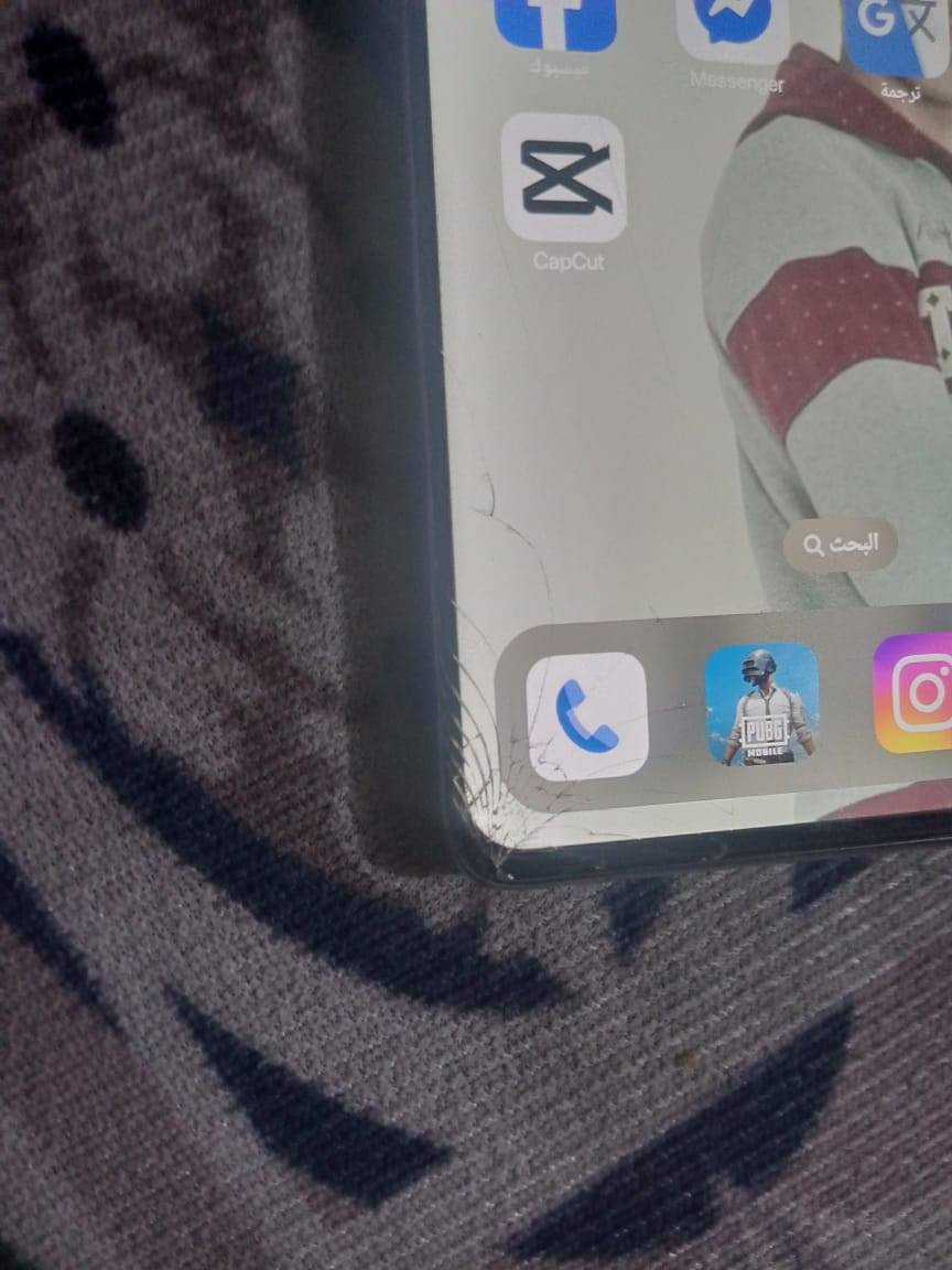 السلام عليكم نوع تلفون ايراني كل شيء شغال مثل ما موضح بالصور سعر 175 مكانه بغداد حي النصر رقم الهاتف ***********
