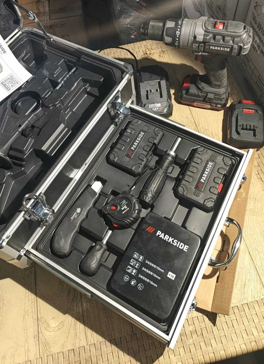 سلام عليكم شباب توفر الجنطة الملكية تتميز من دريل فتح وشد برشلز معا 2سيت لبب 74لبة سيت براين حديد وخشب والمنيوم كتر موس معا 10شفرات ماسة +فيتة ٣متر+درنفيس راجز+درنفيس صغير 

السعر عرض رمضاني 125 وتوصيل مجاني 

الحجز مراسلت الصفة اسمك و عنوانك ويتم الححز  والكمية محدودةة


**إذا كنت صاحب هذا الإعلان وتريد حذفه لأي سبب، رجاءا أرسل رسالة إلى الدعم الفني**