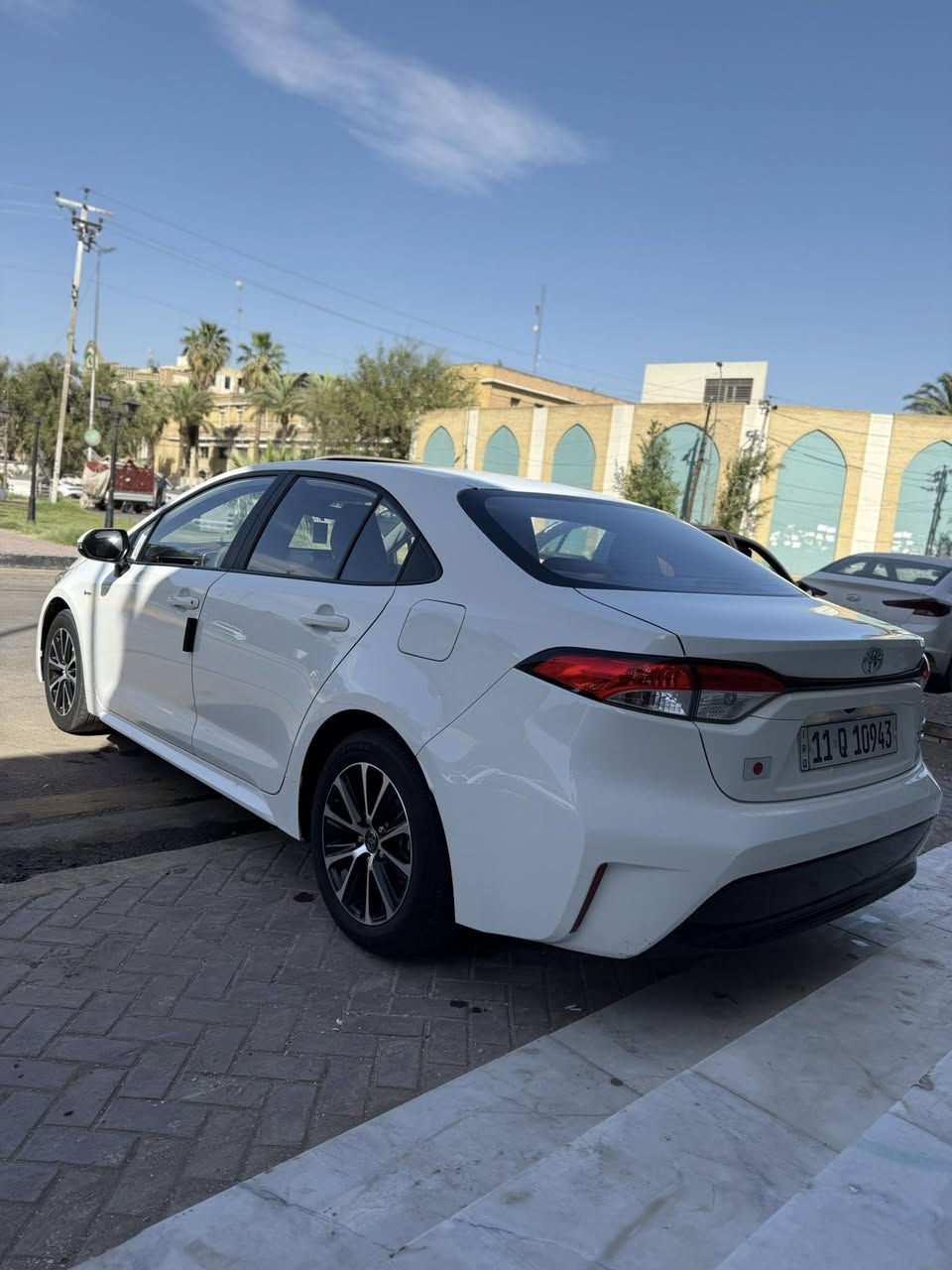 السلام عليكم للبيع او المراوس 
كورلا هايبرد 2025 شكل الامريكي ماشيه 18 الف رقم بغداد ب اسمي 
السياره مكفوله من الصبغ بيها فقط تبديل باب عكس السايق نفس اللون انطخت عندي باب البيت وبيها بارد بالصفحه نفسها اليمين وباب السايق تقره دبل كود بس السياره مابيها صبغ ع ايدنه زيرو اخذناها  السياره بعدها جديده وجاهزه مابيها كل نقص مواصفات ميحتاج اذكرهن لان معروفه فول مواصفات رايدها 138وبيها مجال بسيط جدا للشراي مكاني الاعظميه هذا رقمي 
***********
