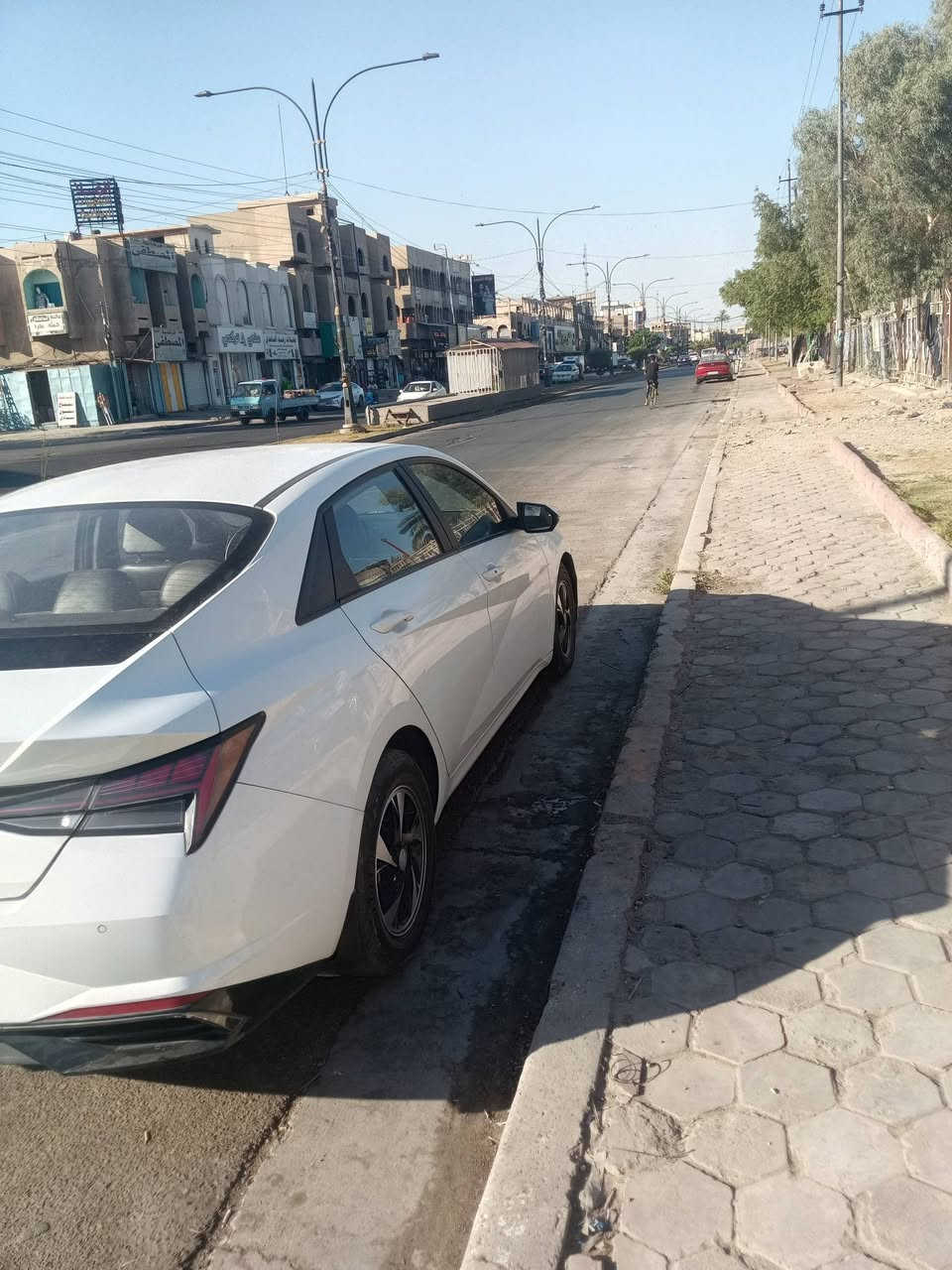 سلام عليكم افانتي موديل 21 بيهه طخه بهلال الخلفي فقط جنطه كبس بجم كبس تشغيل عن بعد رادار اماي خلفي  138 مكاني قرب مرور التاجيات ***********.

