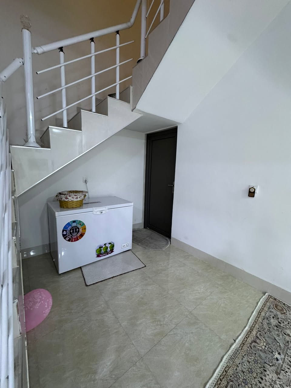 دار للبيع خانقين بانميل مقابل مدرسه جبار فرمان موقع مميز
على شارع العام بيت بناء جديد. 2024 
مساحه البيت 200 متر. 
غرفتين نوم صاله استقبال مطبح حار مطبخ بارد 
البيت فول الفول 
السعر 75 مليون  مراوس بيت بخانقين  حسب القناعه ارواس 
للستفسار اتصل ***********
