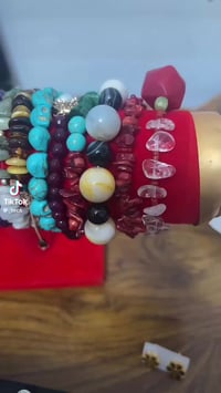 خاص • متوفر توصيل