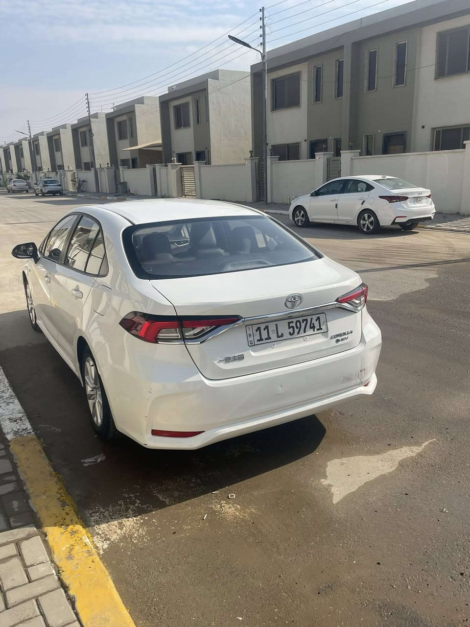 كورلا 2024 هايبرد شكل خليجي 
ماشية 38 الف كيلو متر 
فول مواصفات داخل جلد اسود 
سيارة مكفولة عدا pdr بسيط و شخوط بالدعاميات
سعر 150 
تواصل *********** واتساب
