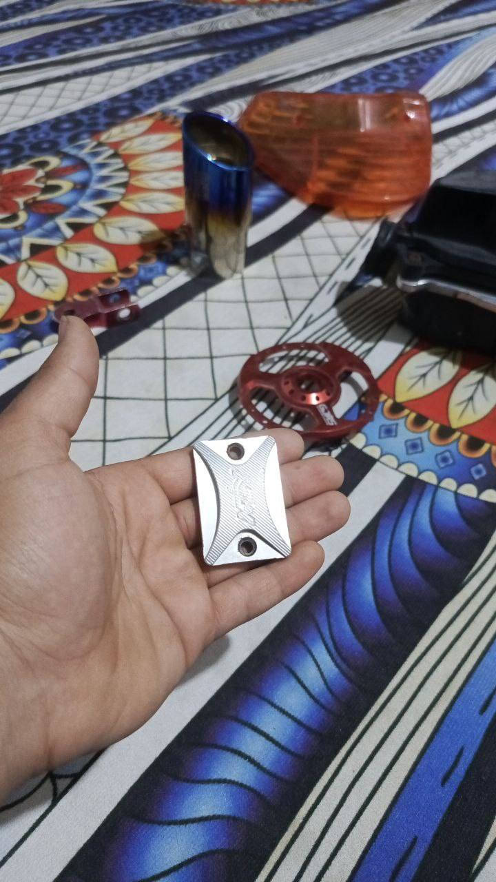 السلام عليكم شباب اخواني كله تزويد اصلي السعر خاص رقمي *********** يوجد توصيل
