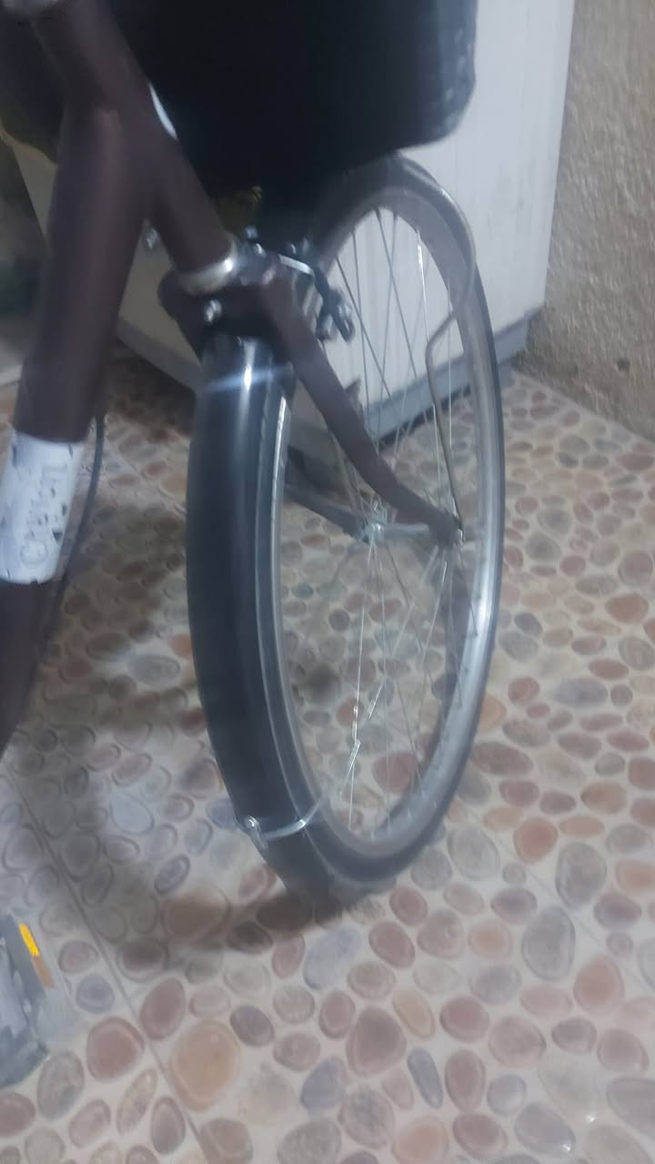 للبيع 
سلام عليكم عندي بايسكل للبيع باله 
وياله جدد
تايرات وجوابه جدد
البايسكل احلا ونضف من الصور 
السعر 90.. وبي مجاال قليل


**إذا كنت صاحب هذا الإعلان وتريد حذفه لأي سبب، رجاءا أرسل رسالة إلى الدعم الفني**