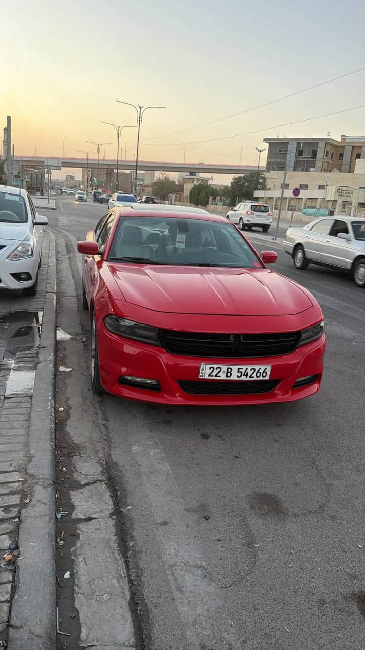 18  إس بلاص فول موصفات للأخير داخل ابيضّ تو ويل  سياره جديده كارتون كفاله عامه من كلشي ماشيه 99 الف  مكينه كير حداديه كله كفاله سياره كامله ع آخر حبه رقم أربيل تحويل وكاله ثاني يوم السعر 235 بيها مجال قليل ***********
