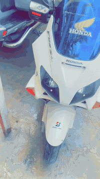 السلام عليكم جميعا
دراجة فورزا 0-6 MF 
مرقم رقمها ذي قار مشروع وطني تحويل بغداد احولك سنوية عندي بيها 
الصور كدامك ودراجة بيها نقص دبل خلفي يرادله تبديل اما البقية كاملة من كل شي 
جامة طويلة-كلوب جنطة-تايرات-باتري ممفتوحة وعالفحص واني خادمك تجي تفحص وتشوف
.منطقة العبيدي متواجد على رقم  او واتساب للاستفسار *********** السعر 17$ وبيها مجال بسيط وحك جية وتحويل بالنص عالطرفين
